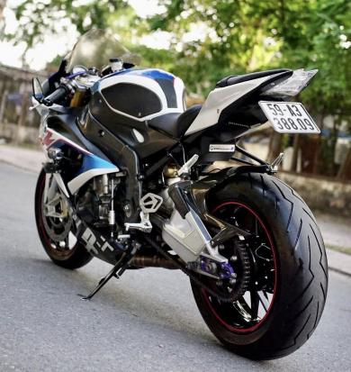 Cần bán BMW S1000RR MODEL 2018