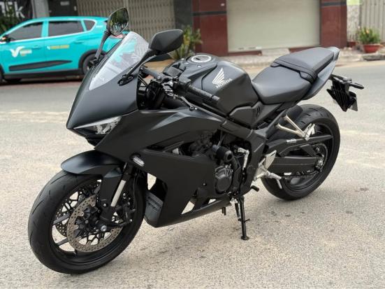 Cần bán, bán xe CBR650R - E Clutch