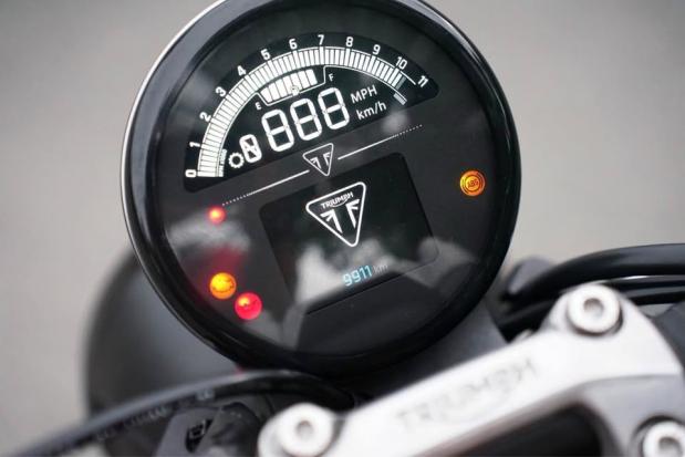 Cần bán TRIUMPH TRIDENT 660