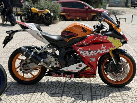 Cần bán, bán xe CBR 250RR