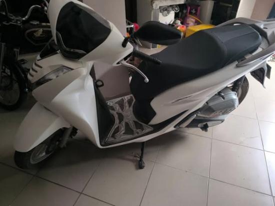 Cần bán xe Honda SHi 125 CBS