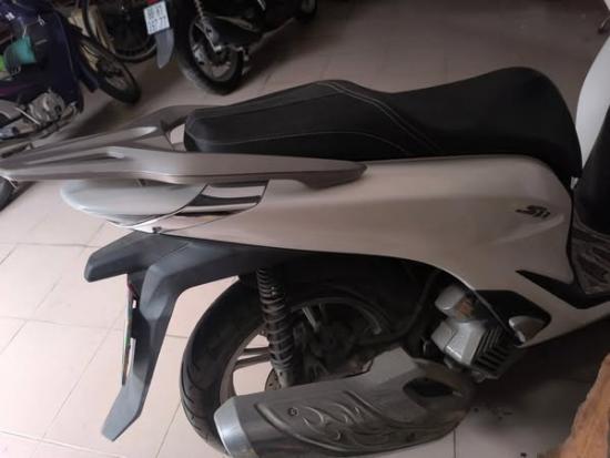 Cần bán xe Honda SHi 125 CBS