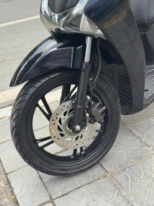 Cần bán xe Honda SH150ABS 2018 màu đen sporty