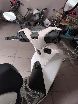 Cần bán xe Honda SHi 125 CBS