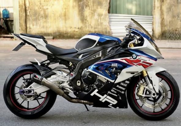 Cần bán BMW S1000RR MODEL 2018