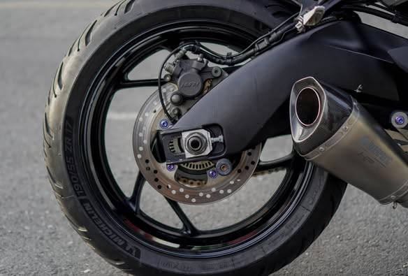 Cần bán Suzuki GSX S1000 - Naked bike siêu mượt