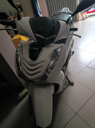 Cần bán xe Honda SHi 125 CBS