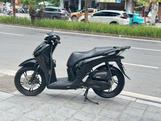 Cần bán xe Honda SH150ABS 2018 màu đen sporty
