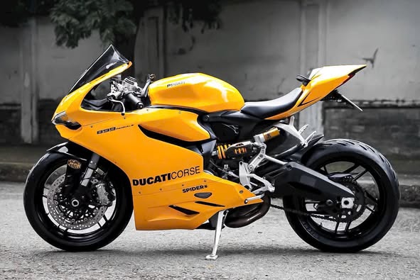Cần bán Ducati Panigale 899 2015