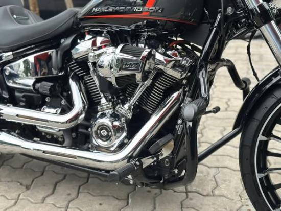 Cần bán xe Harley Breakout 117ci 1923cc đời 2023
