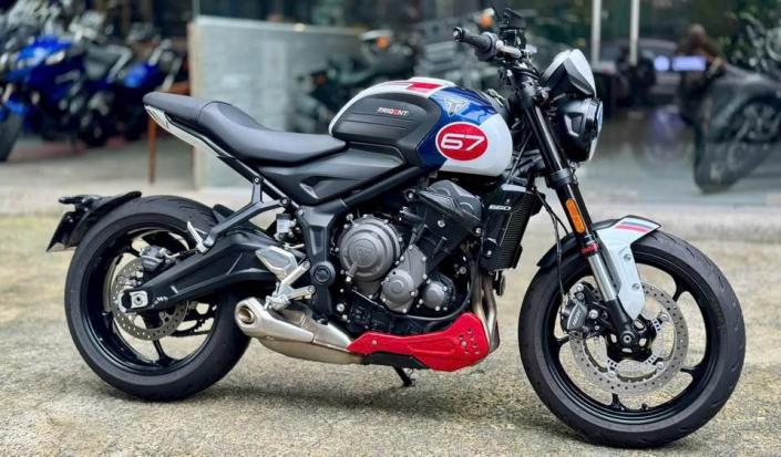 Cần bán Triumph Trident 660 2024 phiên bản đặc biệt Triple Tribute Edition