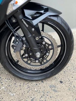 Cần bán Kawasaki Ninja 400 Xanh - Đẹp Như Mới, Giá Siêu Hời Chỉ 125 Triệu!