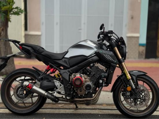 Cần bán Honda CB650R date 2022 Bs Sài gòn