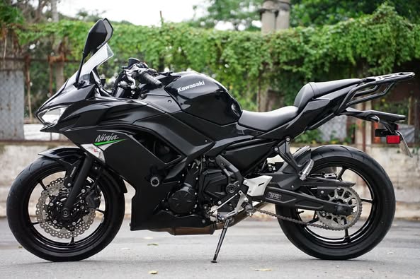 Cần bán Kawasaki Ninja 650 black Bi mẫu mới