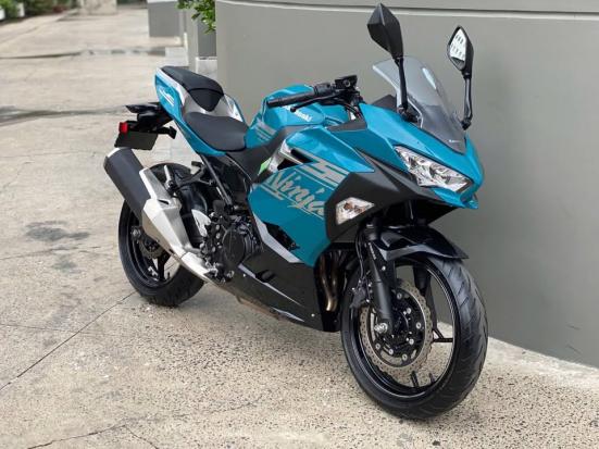 Cần bán Kawasaki Ninja 400 Xanh - Đẹp Như Mới, Giá Siêu Hời Chỉ 125 Triệu!
