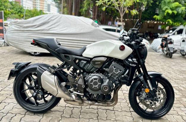 Cần bán Honda CB1000R Neo ABS Date 2020