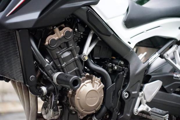 Cần bán HONDA CB650F MODEL 2018