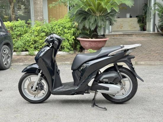 Cần bán xe Honda SH150 CBS 2018 màu đen