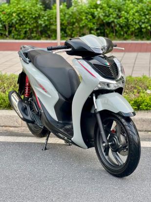 Cần bán xe Honda SH 125 Abs Xi Măng 2025 siêu mới
