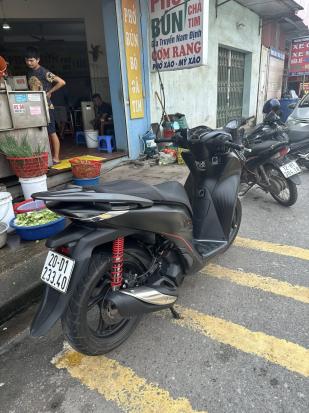 Cần bán xe Honda SH160i chính chủ