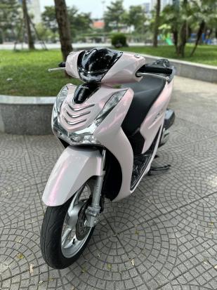 Cần bán SH 125 CBS màu trắng dán hồng, đăng ký 2023, giá 65 triệu
