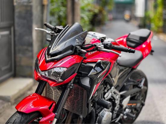 Cần bán KAWSAKI Z900 2018