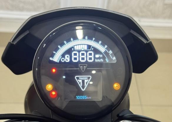 Cần bán xe Triumph Trident 660