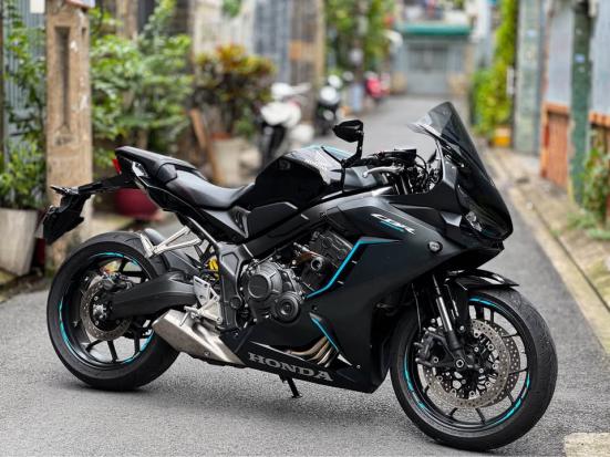 Cần bán xe HONDA CBR650R 2023