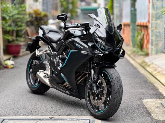 Cần bán xe HONDA CBR650R 2023