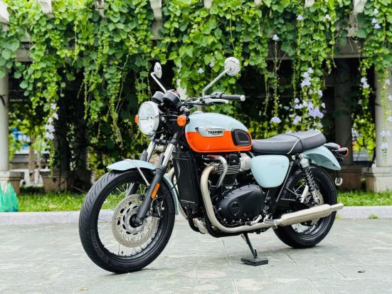 Cần bán Triumph T100 2023 màu Meridien Blue/Tangerine, odo 6k km