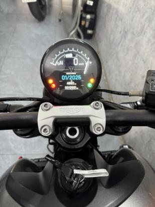 Cần bán xe Triumph Trident660