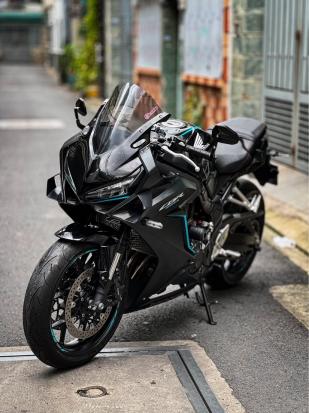 Cần bán xe HONDA CBR650R 2023