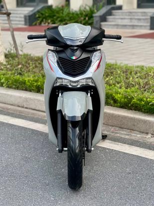 Cần bán xe Honda SH 125 Abs Xi Măng 2025 siêu mới