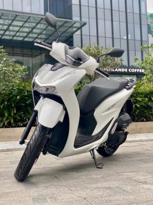 Cần bán SH 125i CBS 2022 siêu lướt, đẹp keng k vết xước, chính chủ đủ phụ kiện