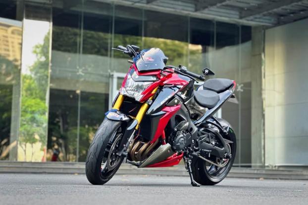 Cần bán SUZUKI GSX-S1000 2018