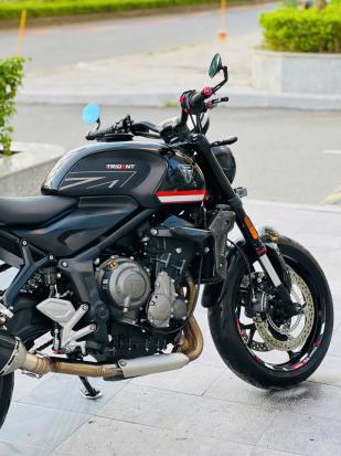 Cần bán Triumph Trident 660 abs date 22