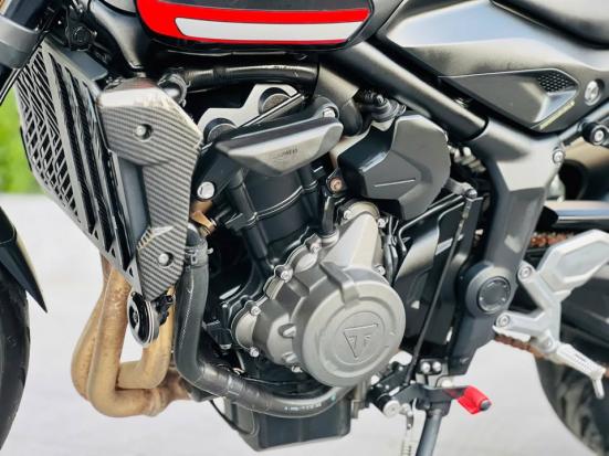 Cần bán Triumph Trident 660 abs date 22