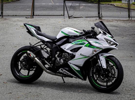 Cần bán Kawasaki ZX6R
