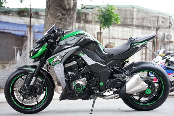 Cần bán Kawasaki Z1000 ABS – Thần thánh ngon - Bổ - rẻ dễ chơi mà còn biển đẹp