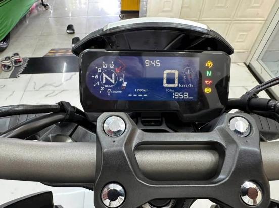Cần bán Honda CB650 - 1 Chủ Đập Thùng Duy Nhất Tháng 8/2022