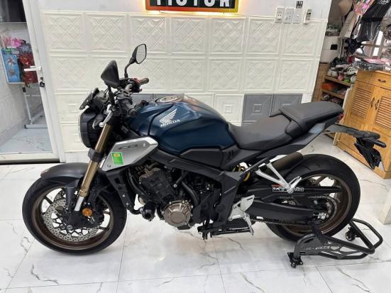 Cần bán Honda CB650 - 1 Chủ Đập Thùng Duy Nhất Tháng 8/2022
