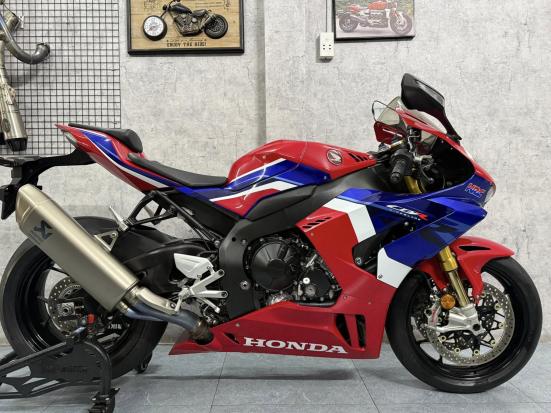 Cần bán xe Honda CBR1000rrrSP