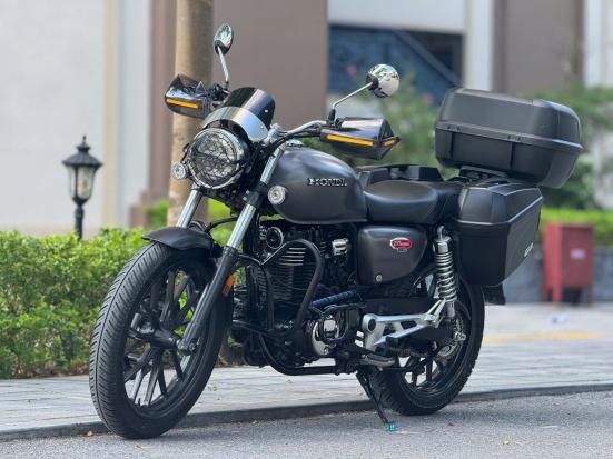 Cần bán xe máy phân khúc 300-400cc