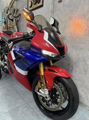 Cần bán xe Honda CBR1000rrrSP