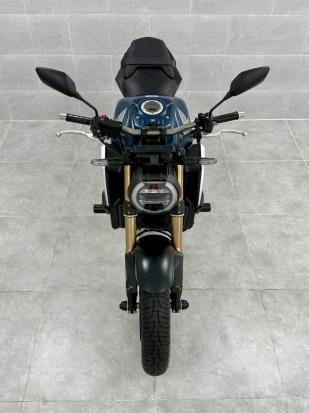 Cần bán, bán xe Honda CB650R 2022 màu xanh Matte Jean Blue