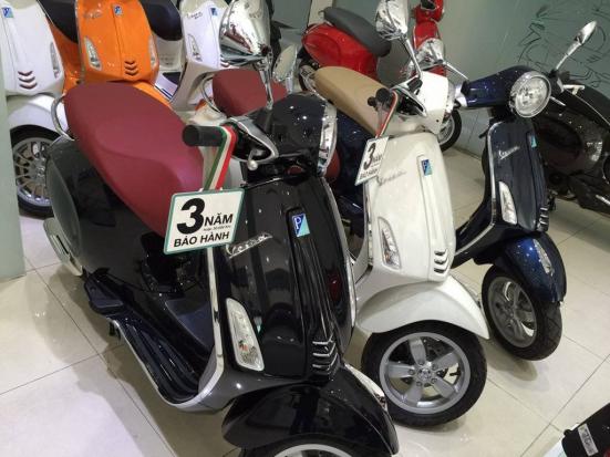 Trả góp Vespa Primavera Cách Mạng Tháng Tám