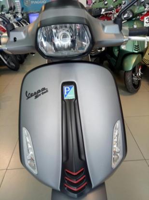 Vespa Sprint phiên bản đặc biệt, hỗ trợ trả góp