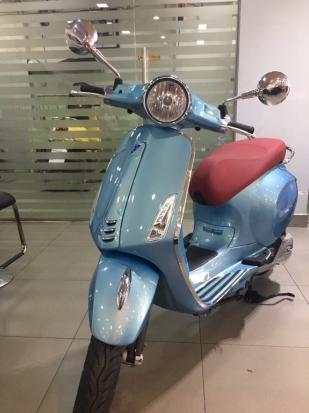 Xe Vespa chính hãng, tặng 100% phí thuế