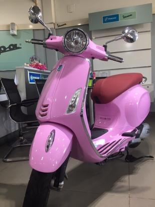 Xe Vespa chính hãng, tặng 100% phí thuế