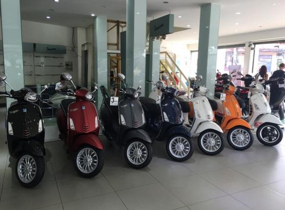 Mua xe Vespa Sprint tại Rita Võ Biên Hòa - Đồng Nai